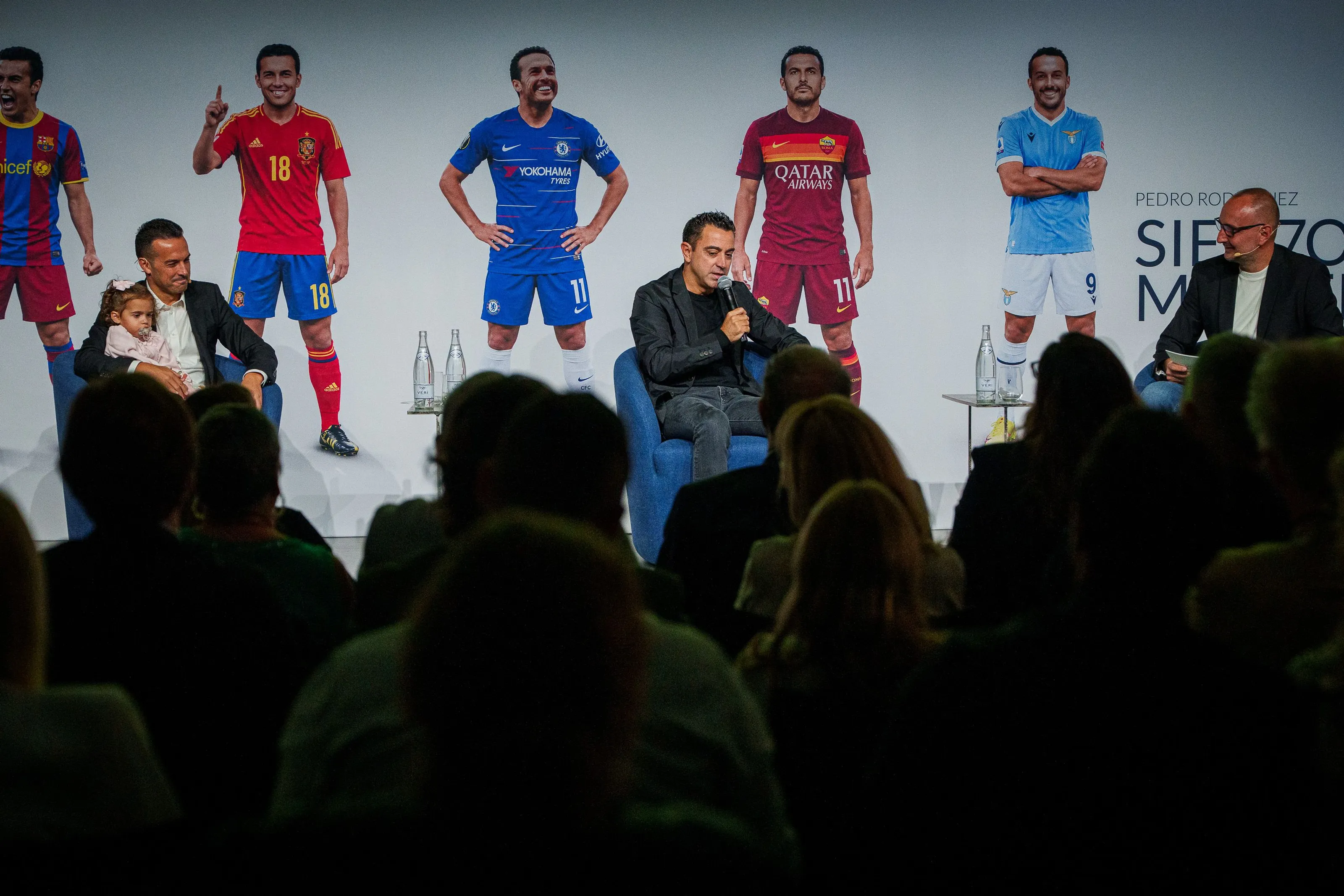 Pedro dice adiós al fútbol en el Camp Nou